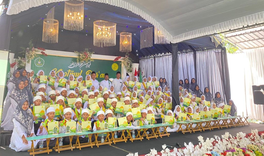 Khataman dan Imtihan Pembelajaran Al-Qur’an Juz 1, 2, 29 dan 30 Metode Ummi di MI Islamiyah Pinggirsari